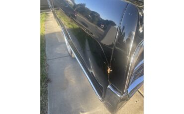 Buick-Wildcat-1965-Black-Red-3