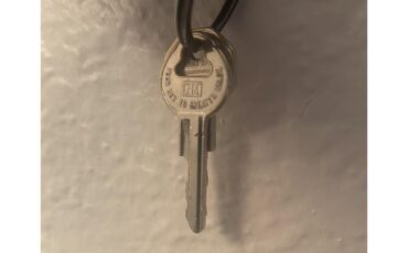 Buick-Wildcat-1965-Black-Red-5