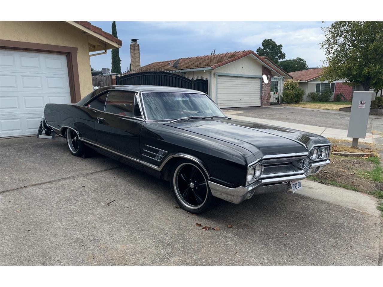Buick-Wildcat-1965-Black-Red-8