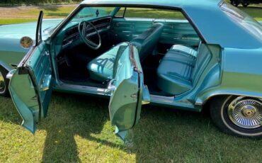 Buick-Wildcat-1966-Seafoam-Green-Metalic-Seafoam-Green-Metalic-11
