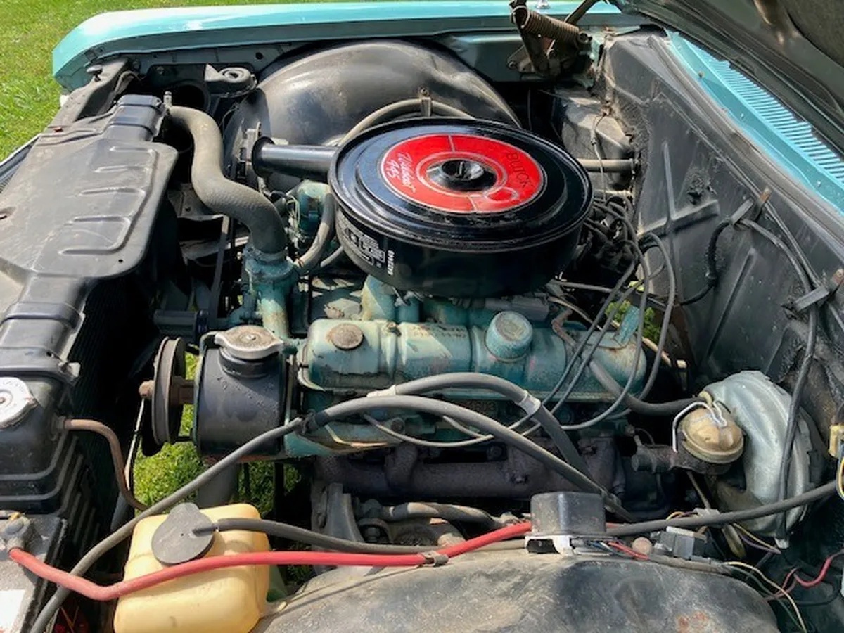 Buick-Wildcat-1966-Seafoam-Green-Metalic-Seafoam-Green-Metalic