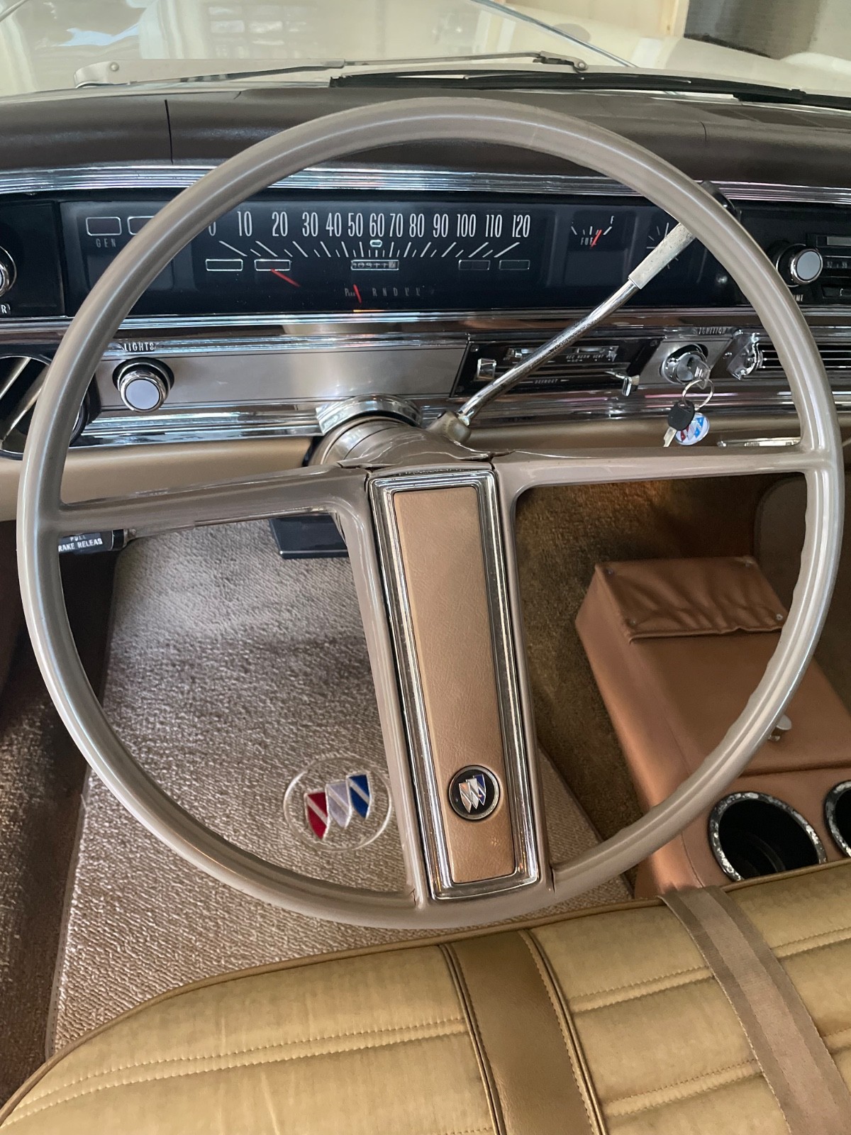Buick-Wildcat-1967-Coupe-28