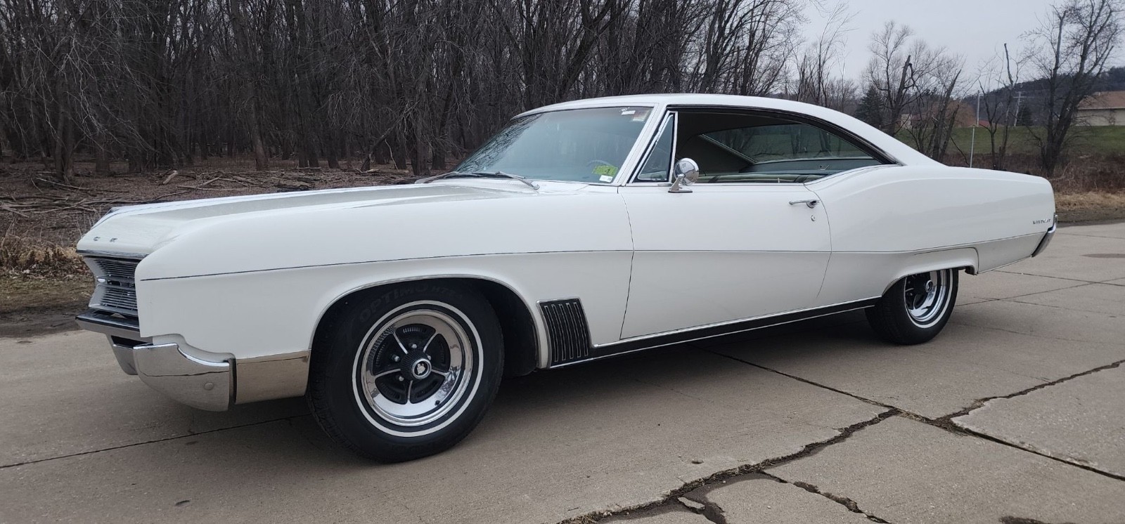 Buick-Wildcat-1967-Coupe