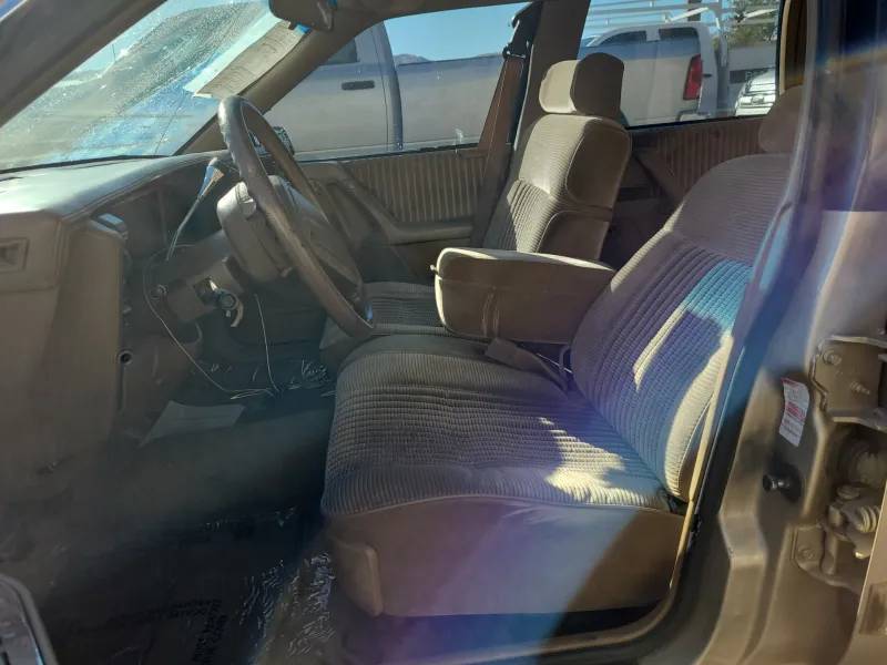 Buick-century-special-1994-5