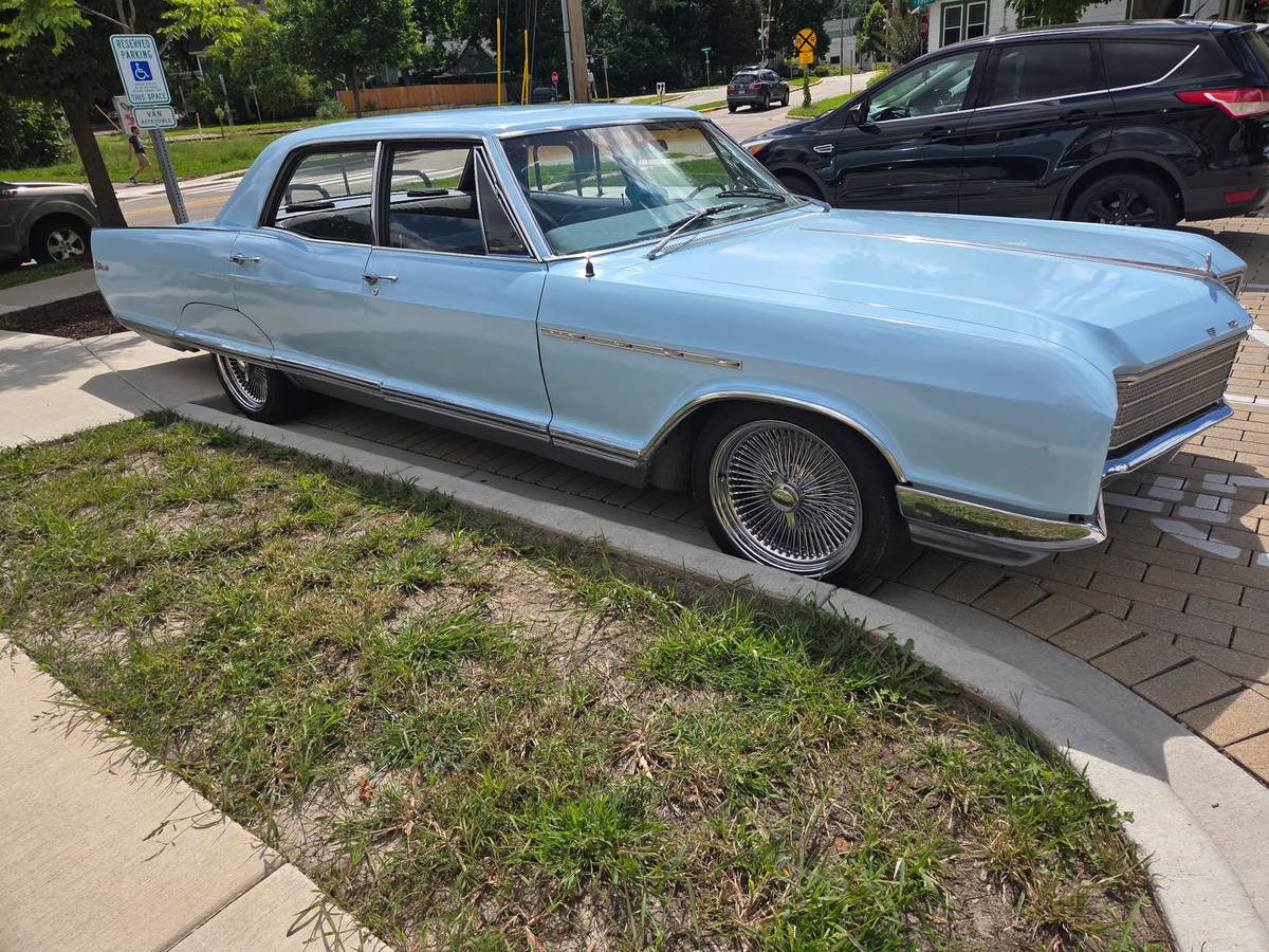 Buick-electra-1966-blue-2