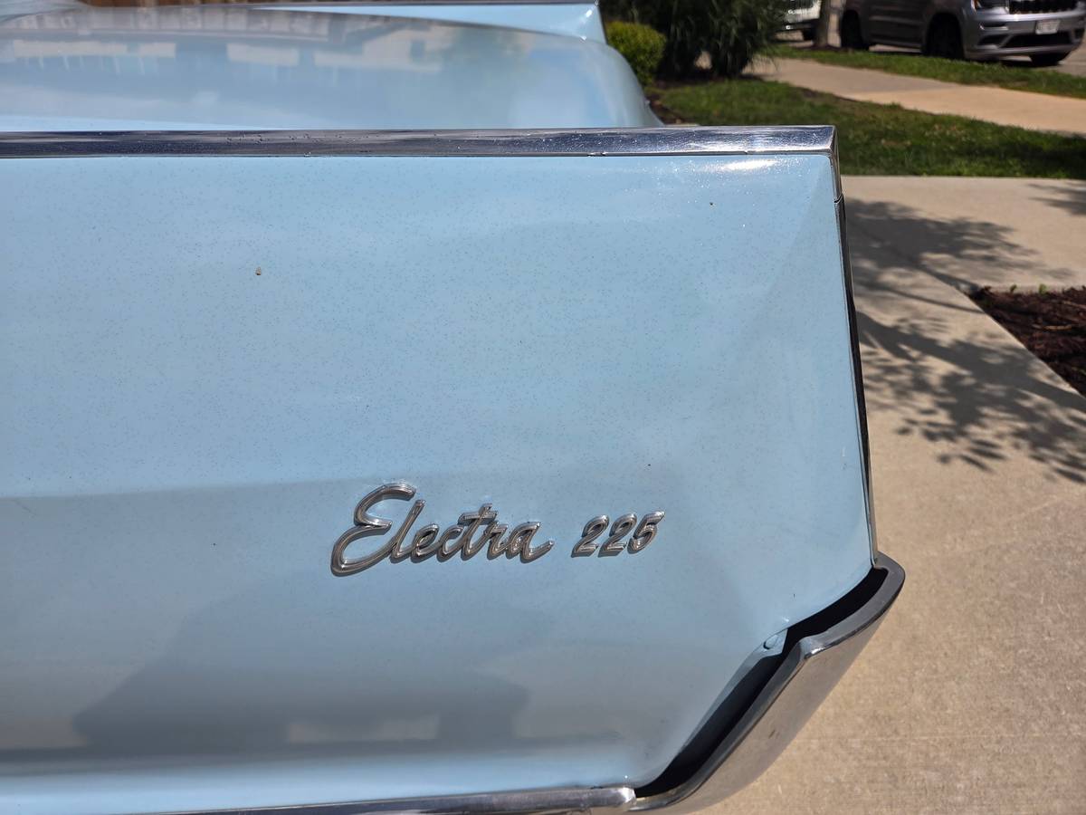 Buick-electra-1966-blue-3