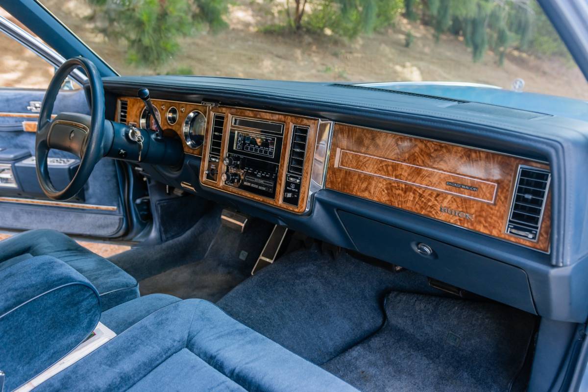 Buick-electra-1990-14