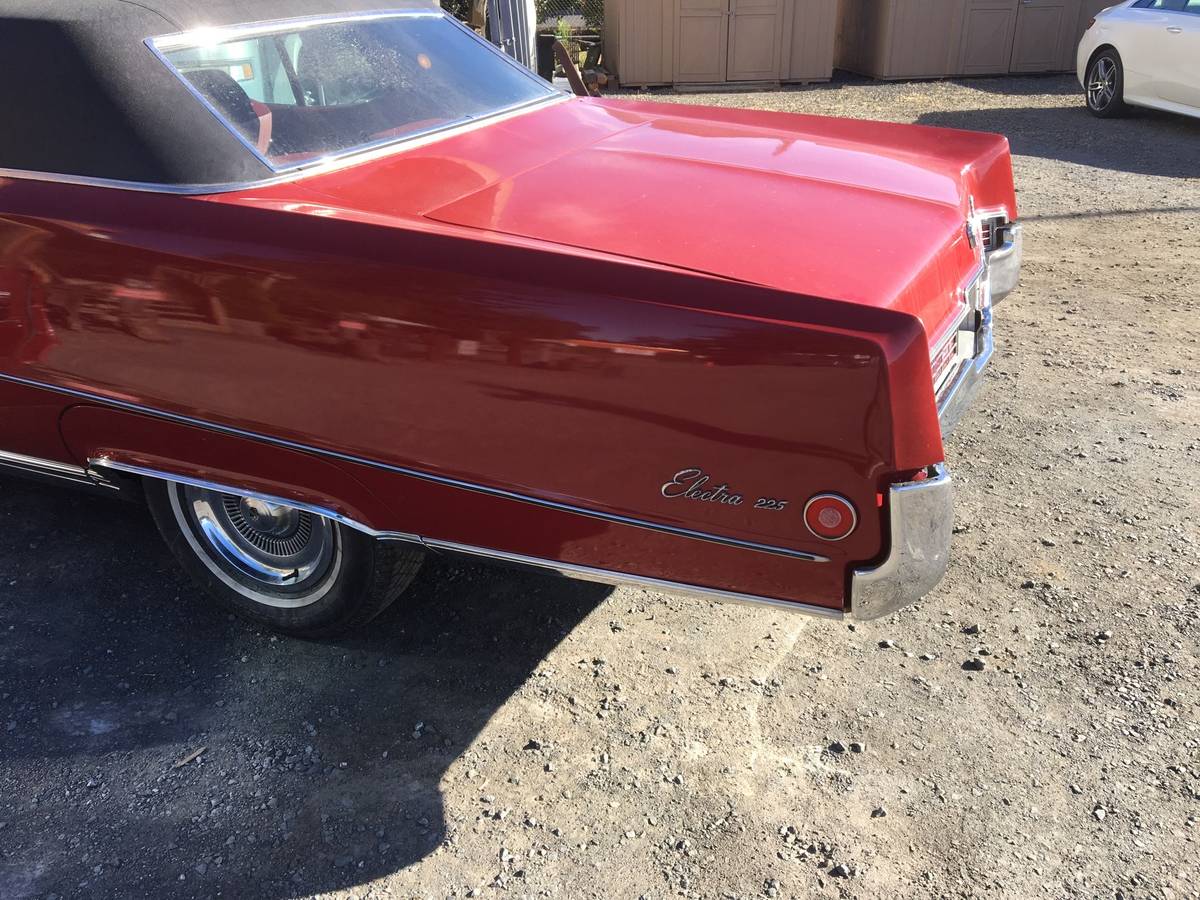 Buick-electra-225-1969-12