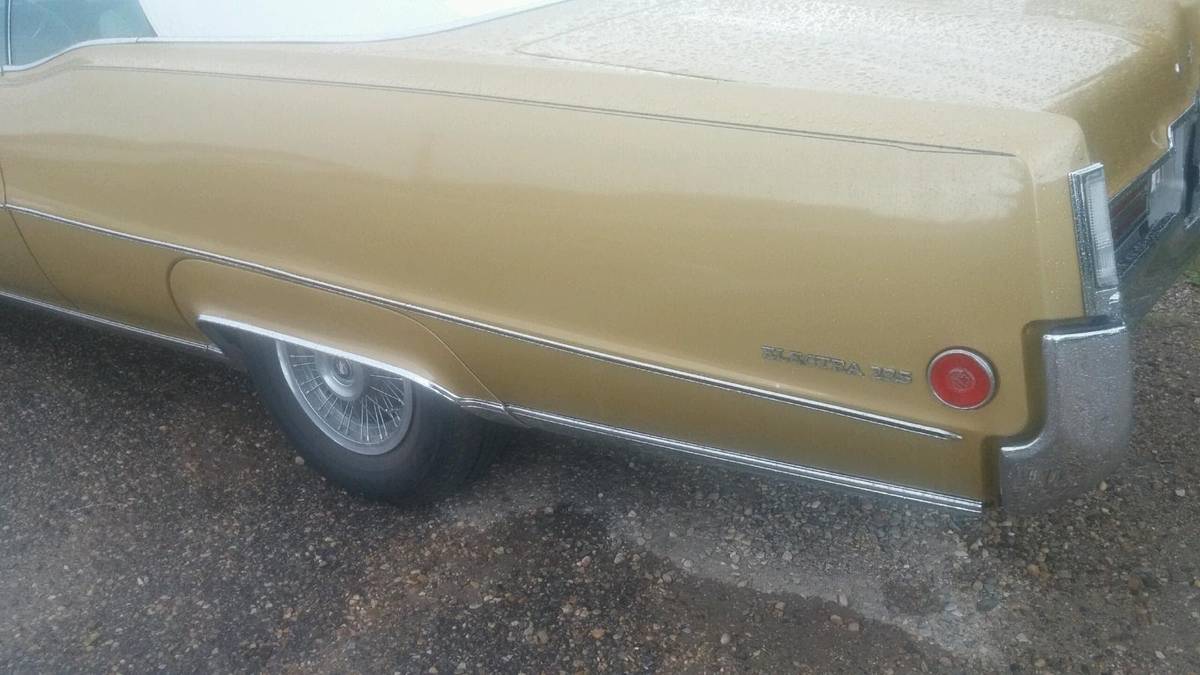 Buick-electra-225-1970-yellow-11