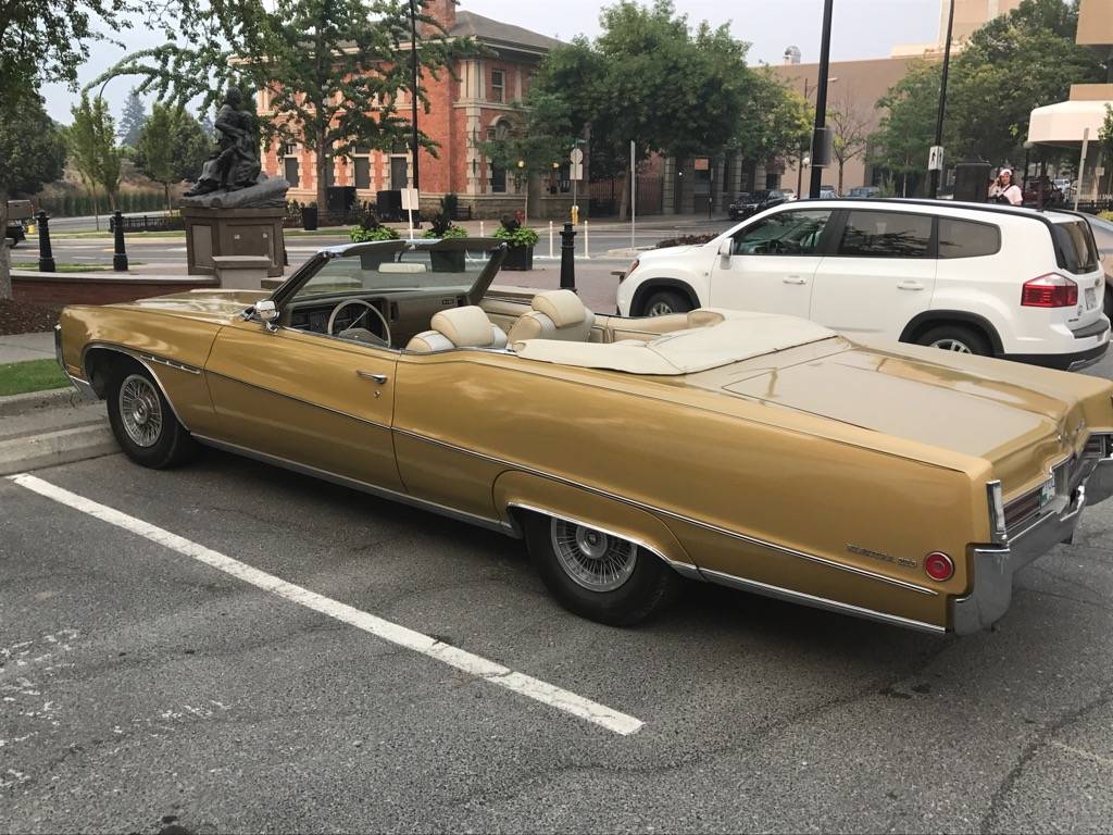 Buick-electra-225-1970-yellow-2