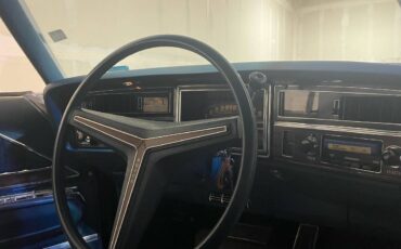 Buick-electra-225-1972-blue-10