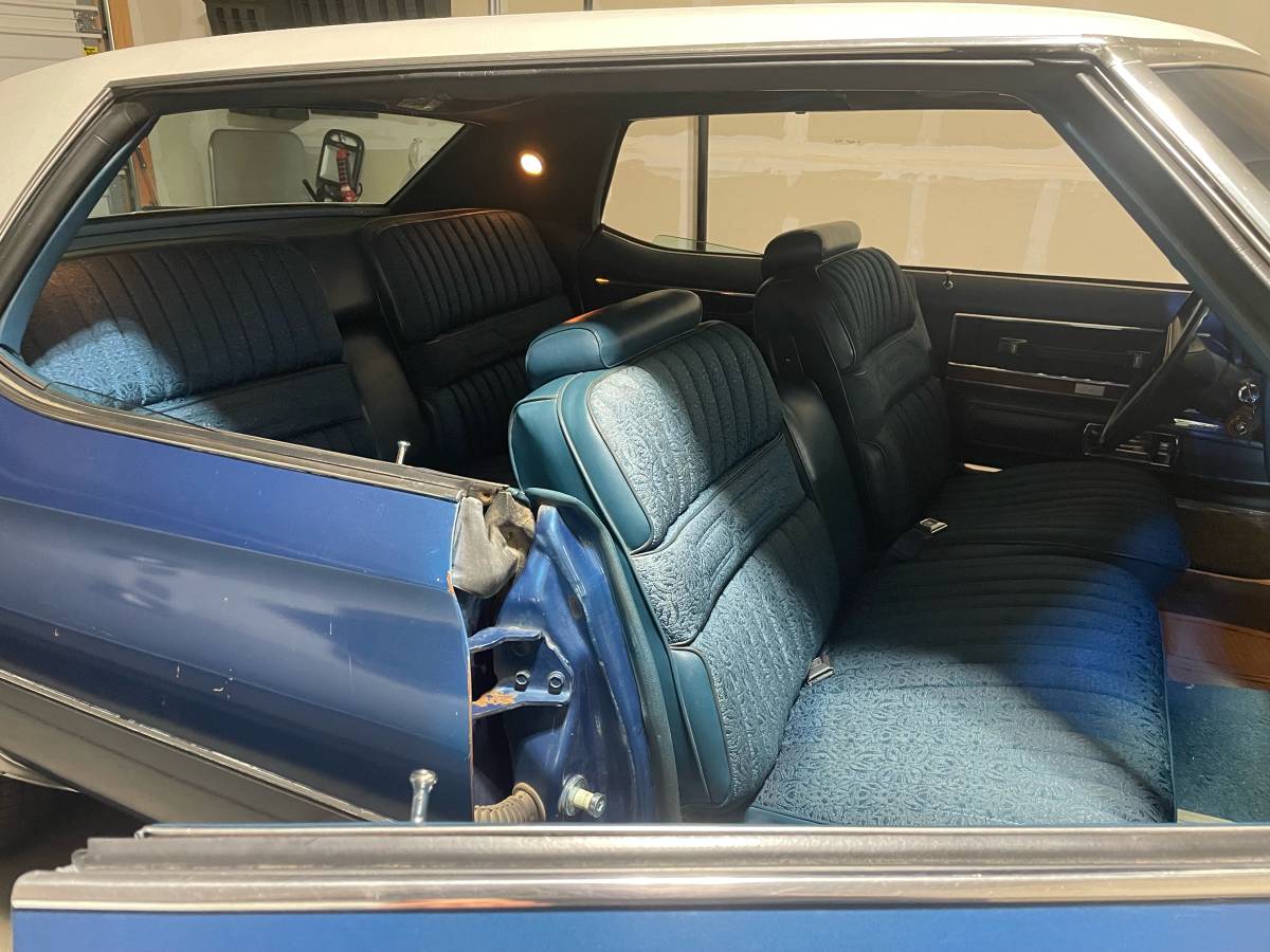 Buick-electra-225-1972-blue-12