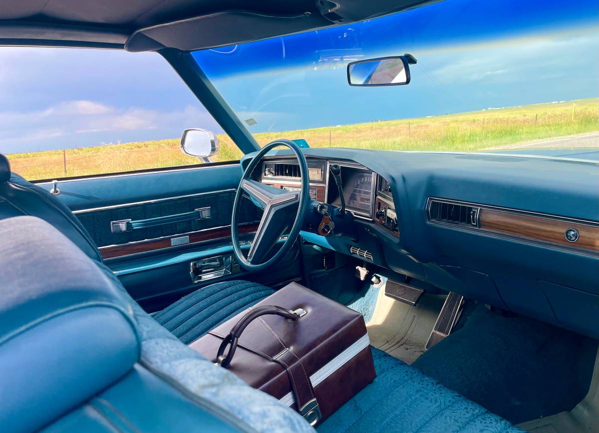 Buick-electra-225-1972-blue-3