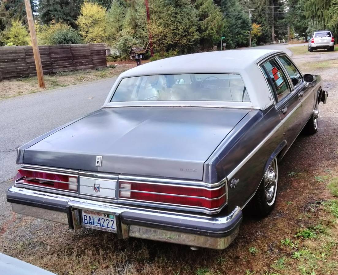 Buick-electra-park-avenue-1982-grey-4