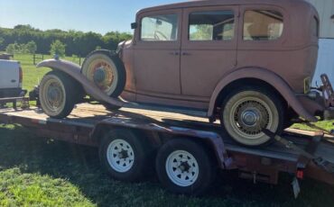 Buick-four-door-1932-custom-1