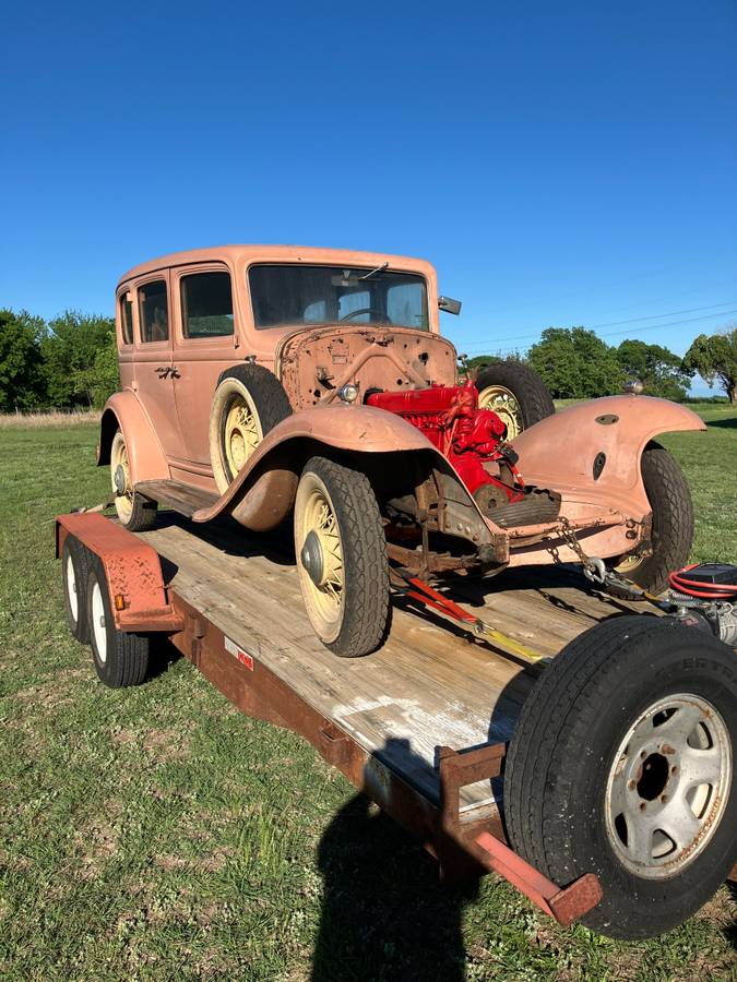 Buick-four-door-1932-custom-4