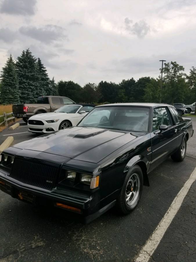 Buick-grand-national-1987-black-1