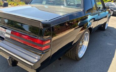 Buick-grand-national-1987-black-1