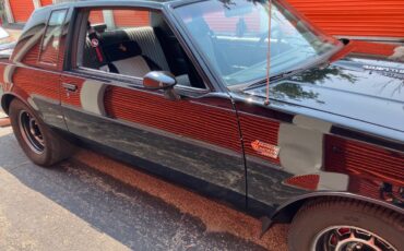 Buick-grand-national-1987-black-1