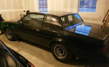 Buick-grand-national-1987-black-3