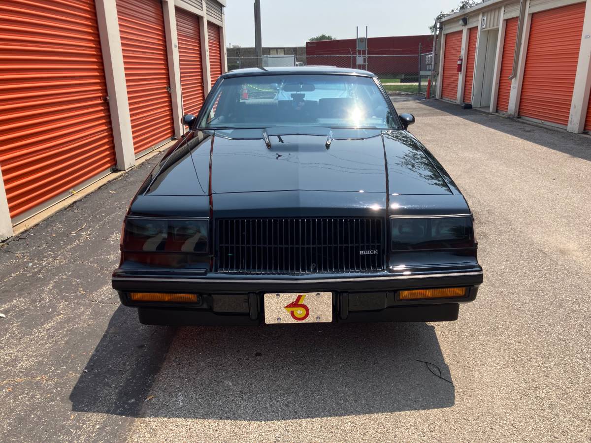 Buick-grand-national-1987-black-9