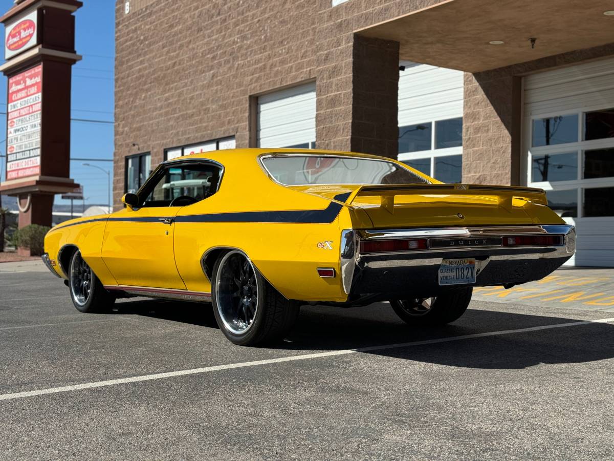 Buick-gs-restomod-1970-12