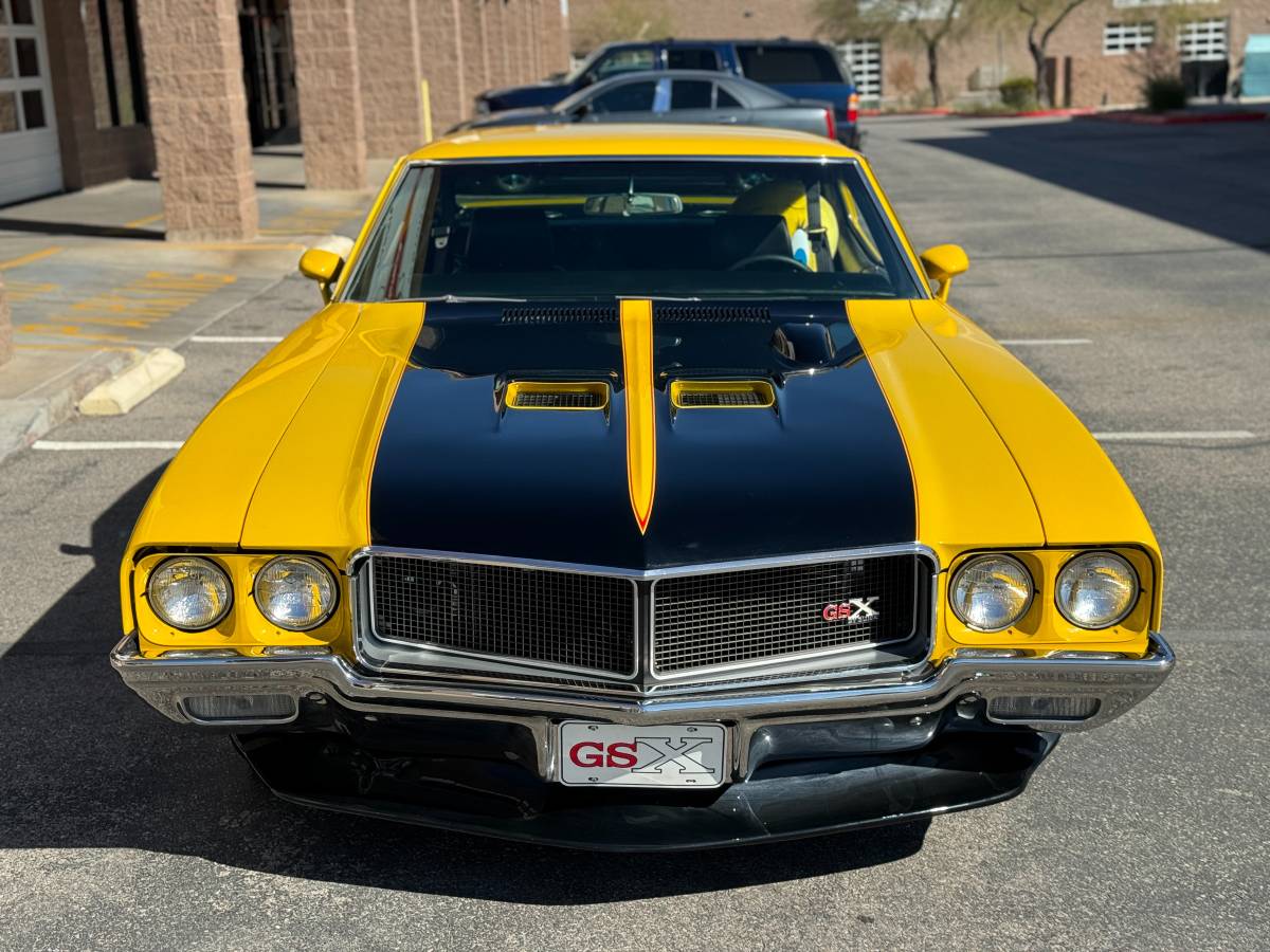 Buick-gs-restomod-1970-19