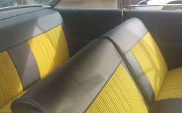 Buick-invicta-1961-yellow-5