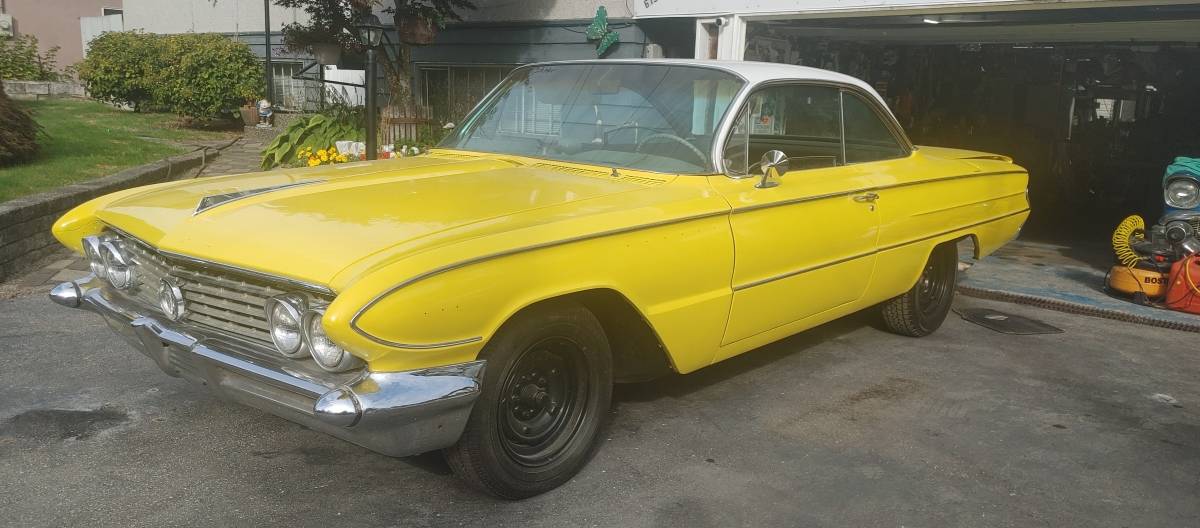Buick-invicta-1961-yellow-7