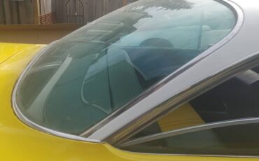 Buick-invicta-1961-yellow-8
