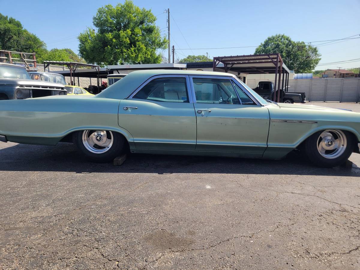 Buick-lasabre-1966-green-13