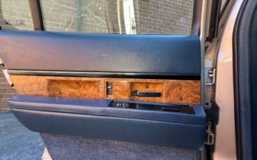 Buick-lesabre-1993-custom-48