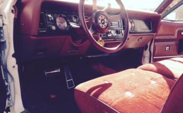 Buick-lesabre-sport-coupe-1978-white-1