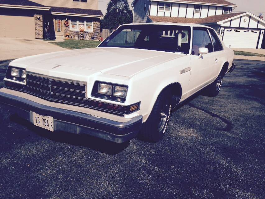 Buick-lesabre-sport-coupe-1978-white-3