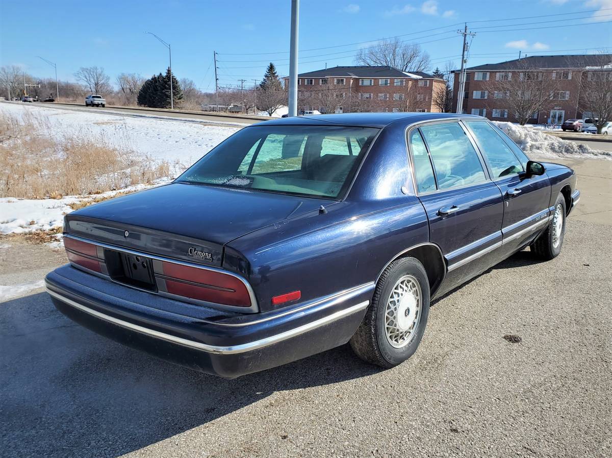Buick-park-ave-1996-blue-2
