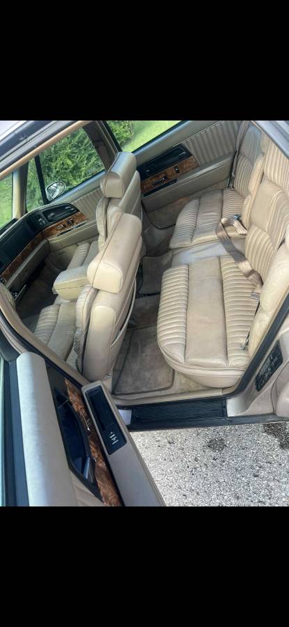 Buick-park-avenue-1995-custom-8