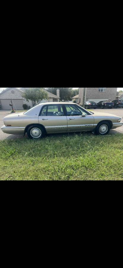 Buick-park-avenue-1995-custom-9