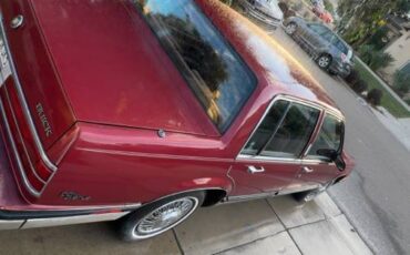 Buick-park-avenue-ultra-1985-red