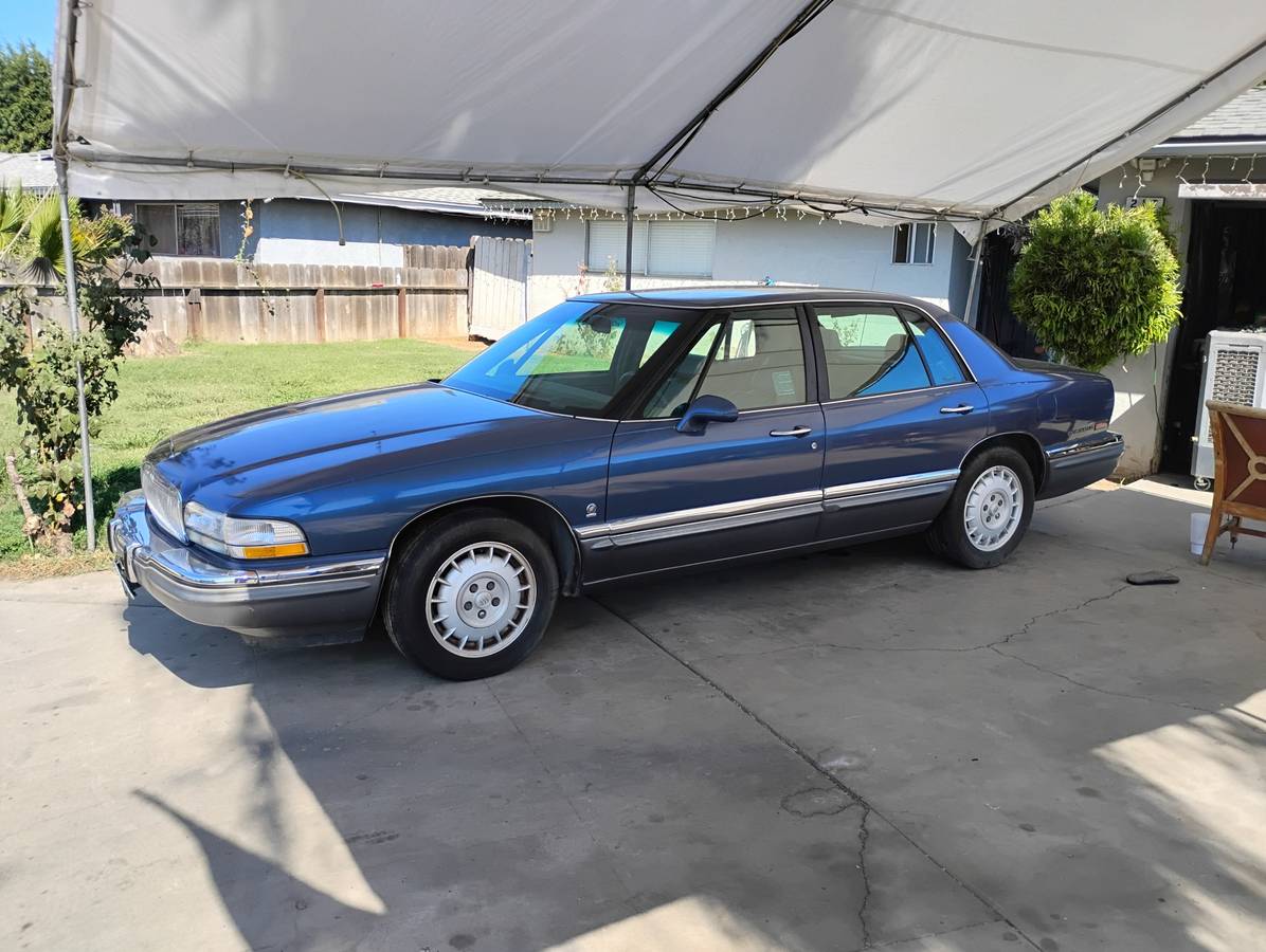 Buick-park-avenue-ultra-1994