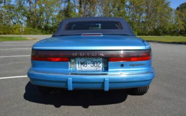 Buick-reatta-1990-blue-12