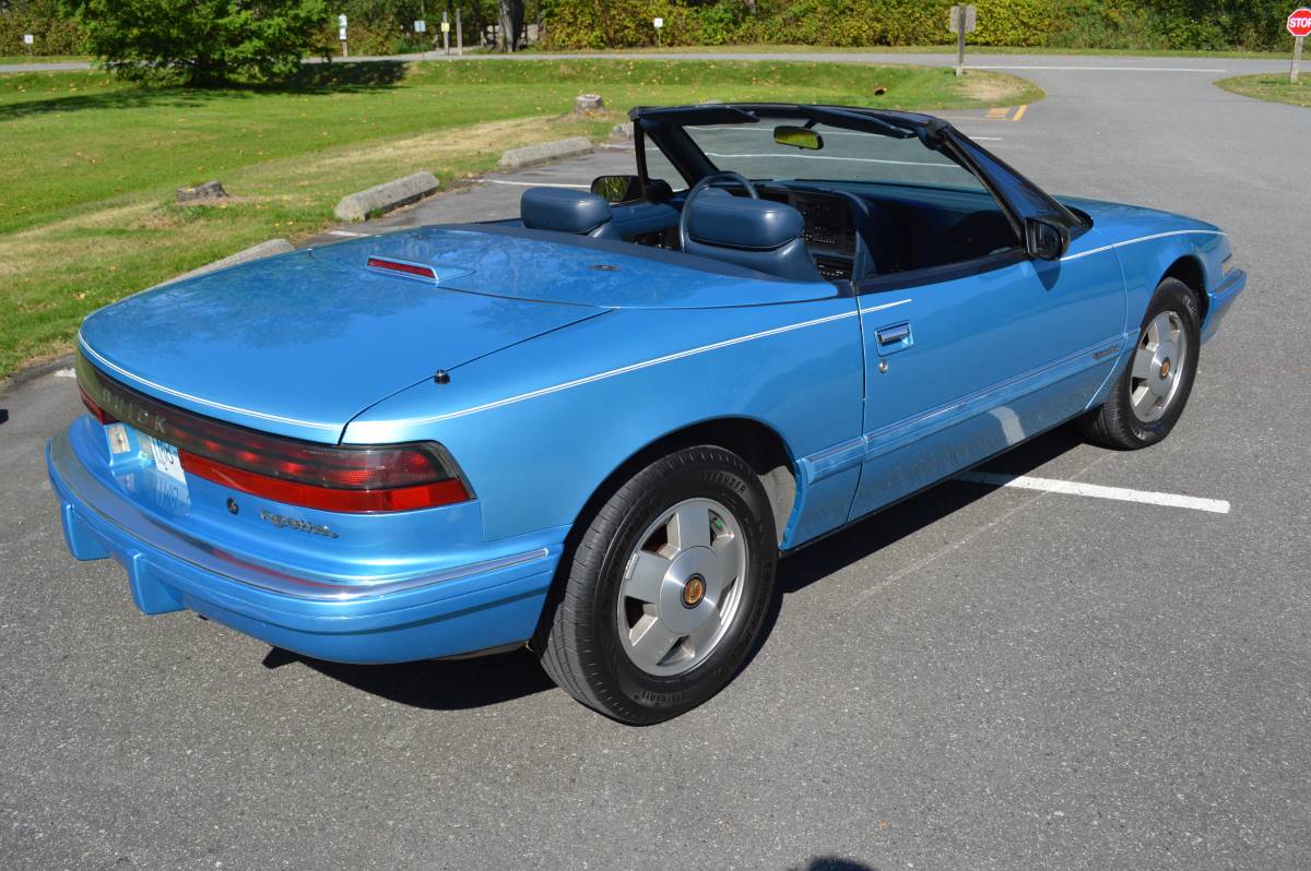 Buick-reatta-1990-blue-2