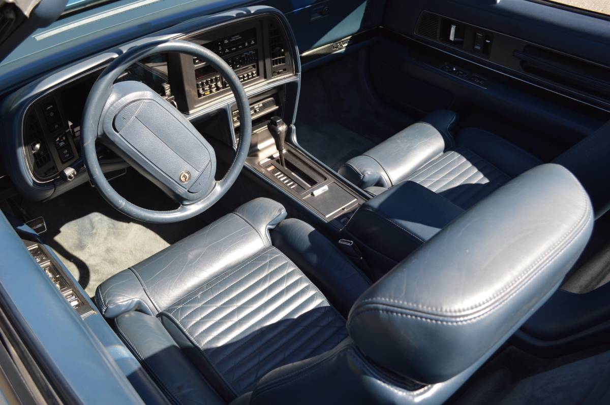 Buick-reatta-1990-blue-3