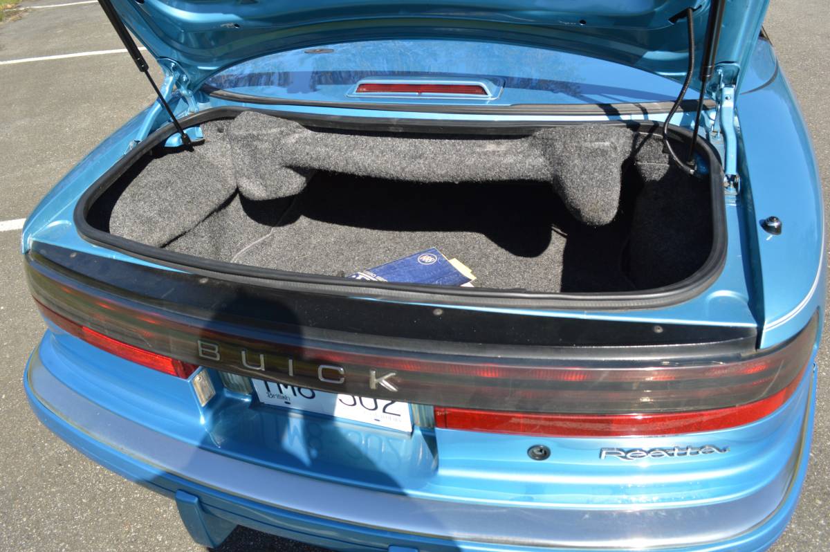 Buick-reatta-1990-blue