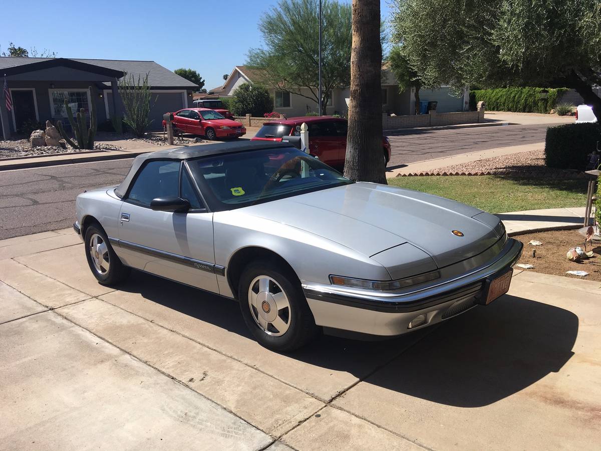 Buick-reatta-1990-silver-12