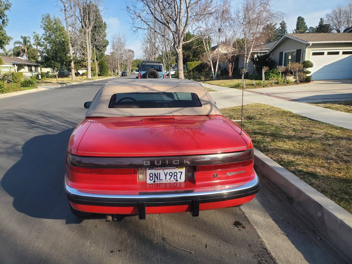 Buick-reatta-convertible-1991-1