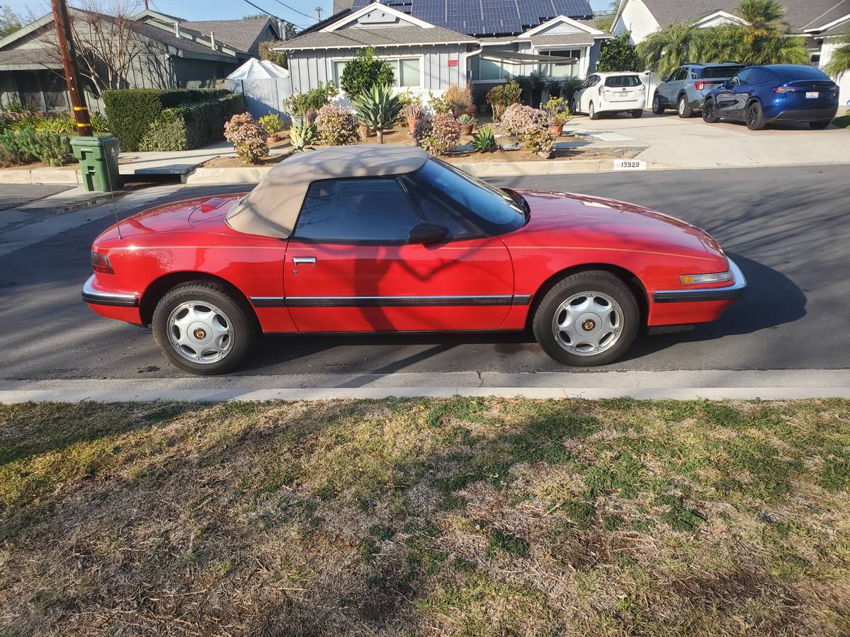 Buick-reatta-convertible-1991-6