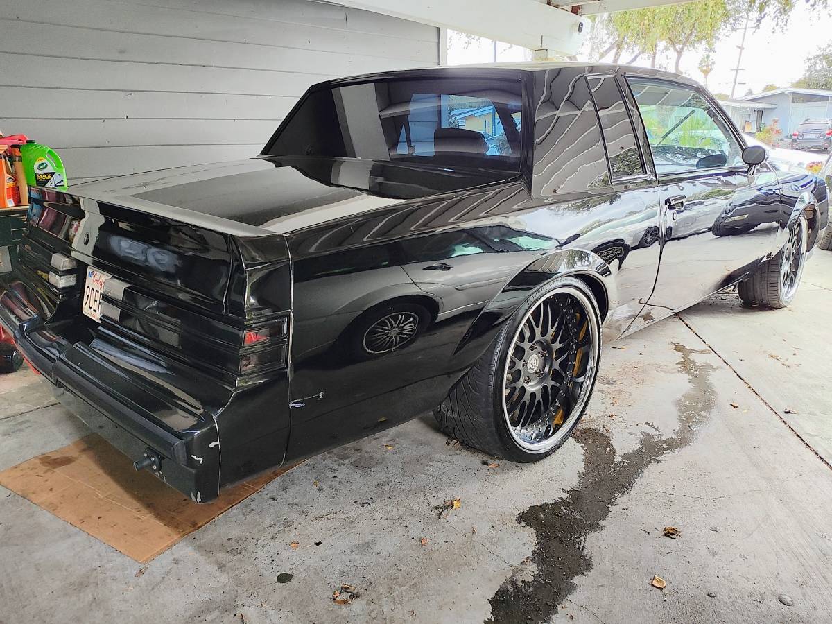 Buick-regal-1981-black-17