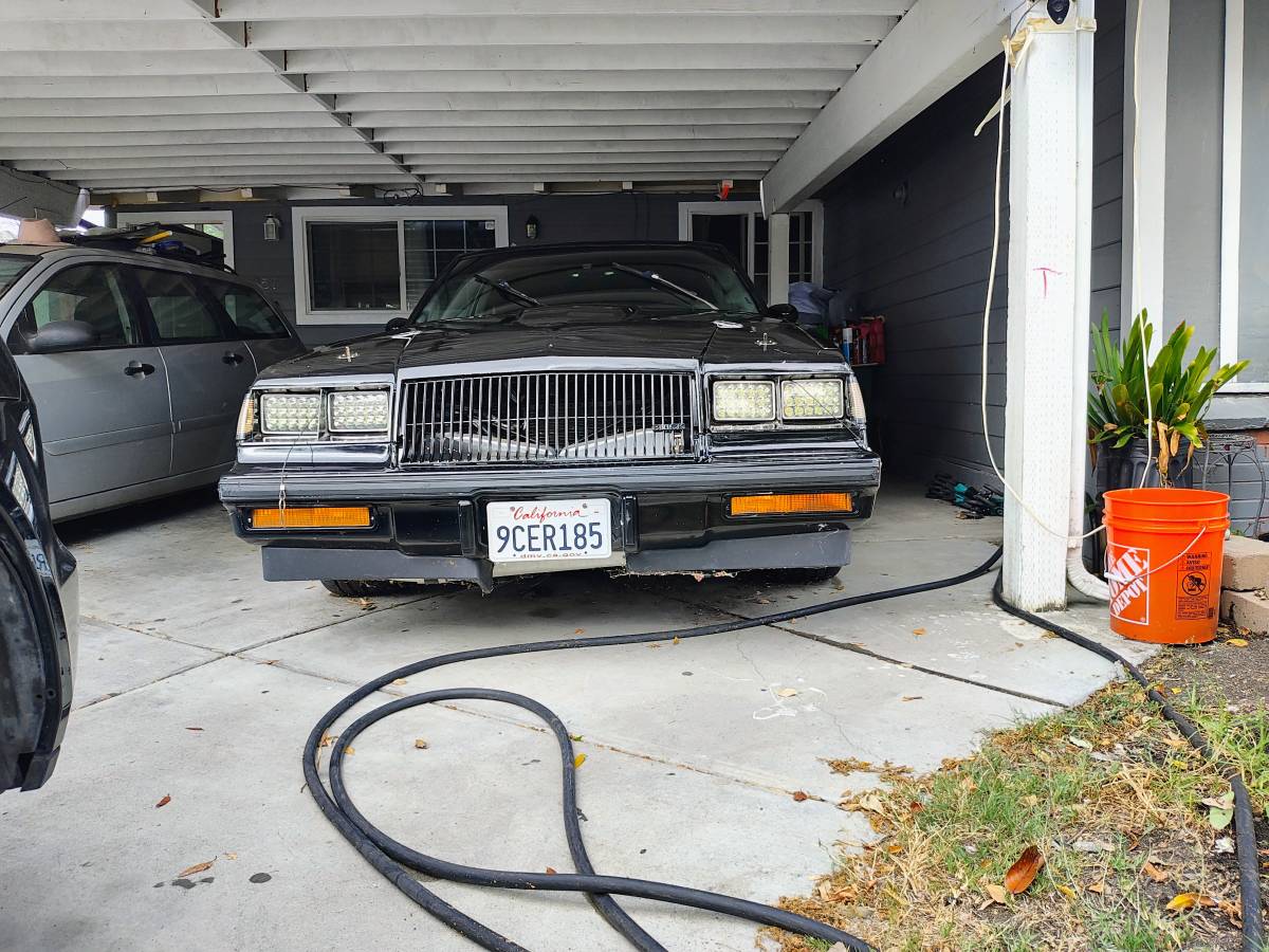 Buick-regal-1981-black-2