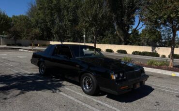 Buick-regal-1986-black