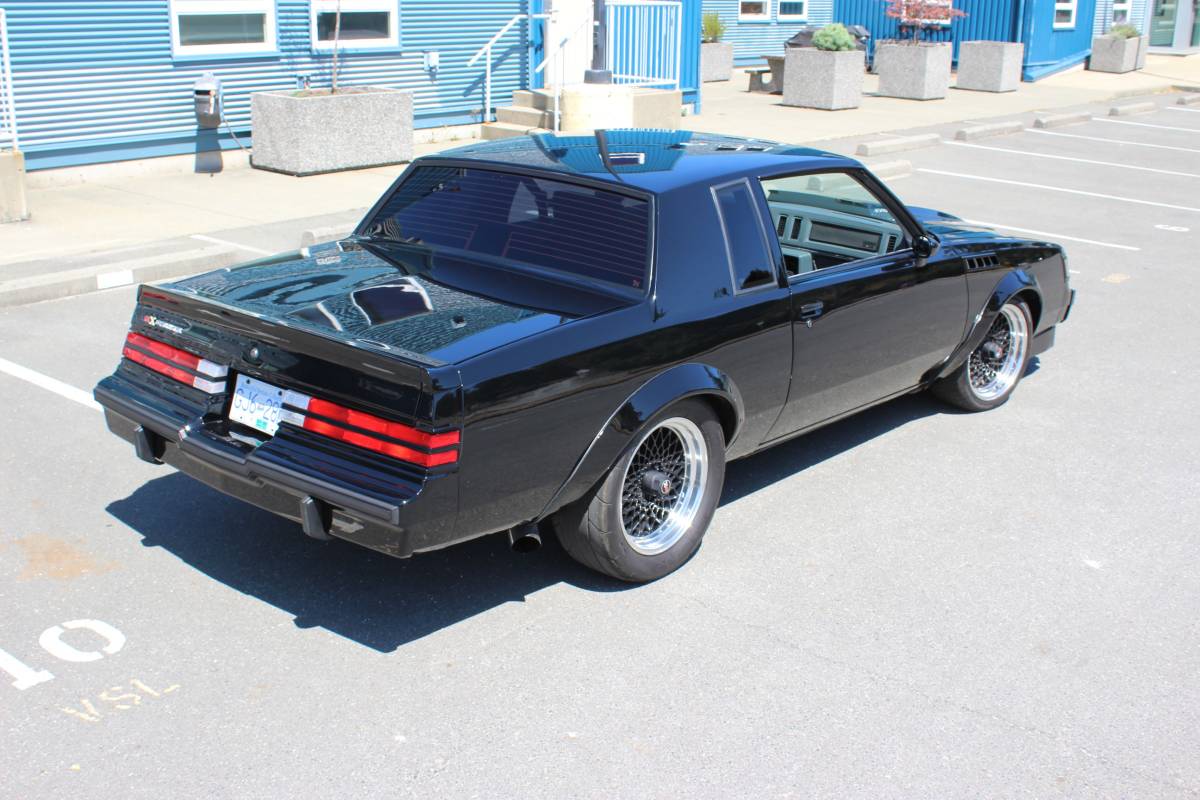 Buick-regal-1987-black-1
